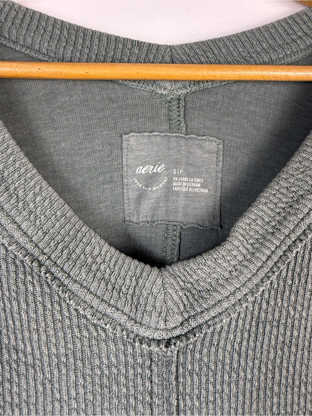 Aerie Women’s Wonder Textured Waffle-Knit Oversized Sweater in Green - Picture 5 of 14